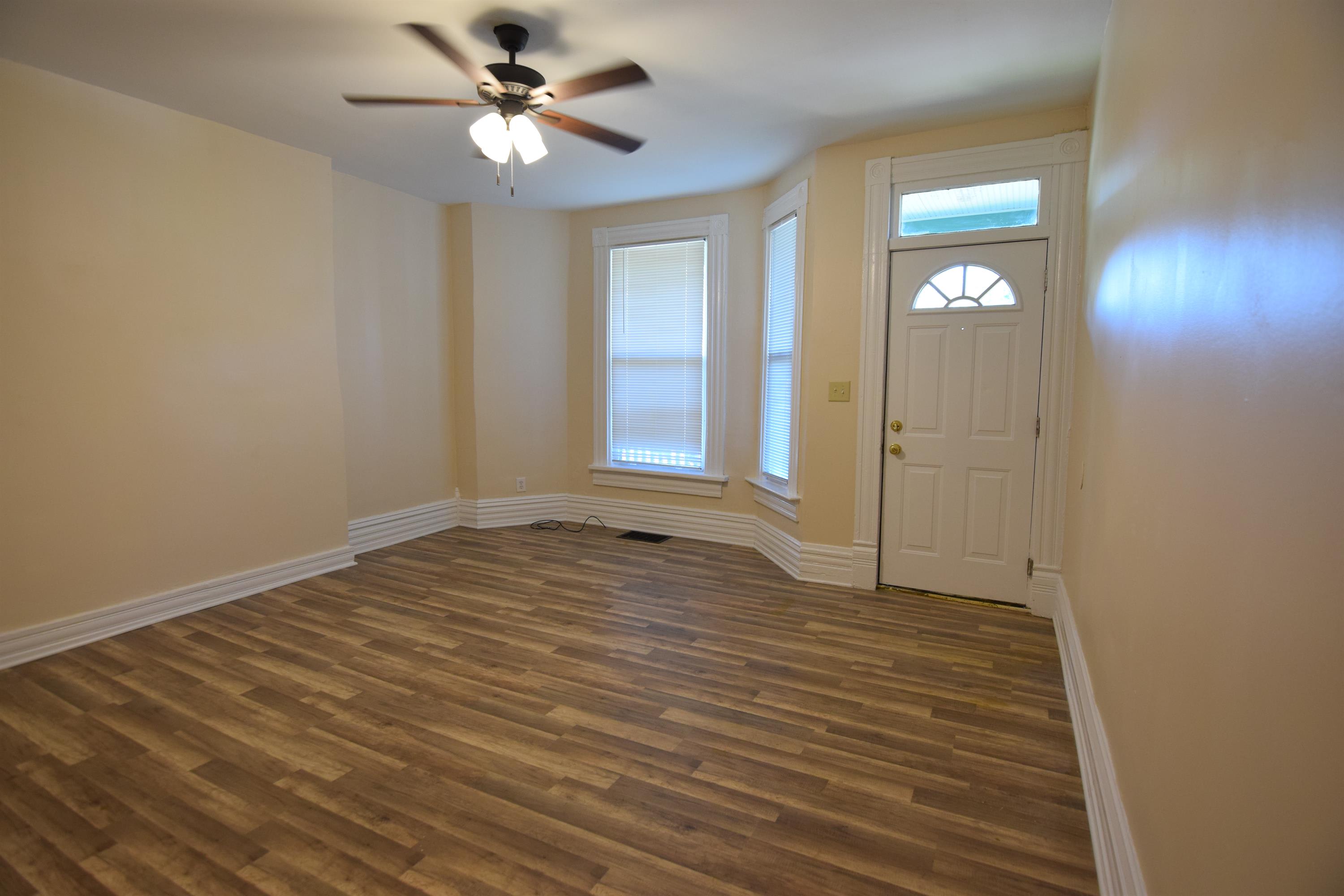 72 E. 6th Avenue – photo 2
