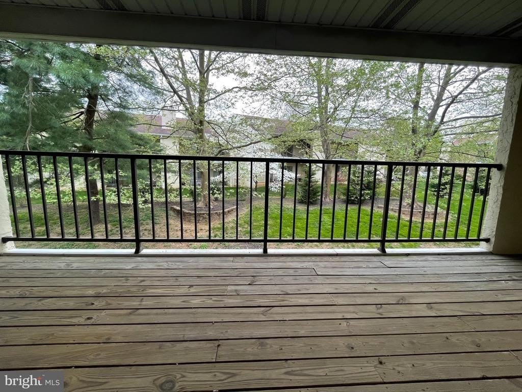 218 VALLEY STREAM LANE – photo 4