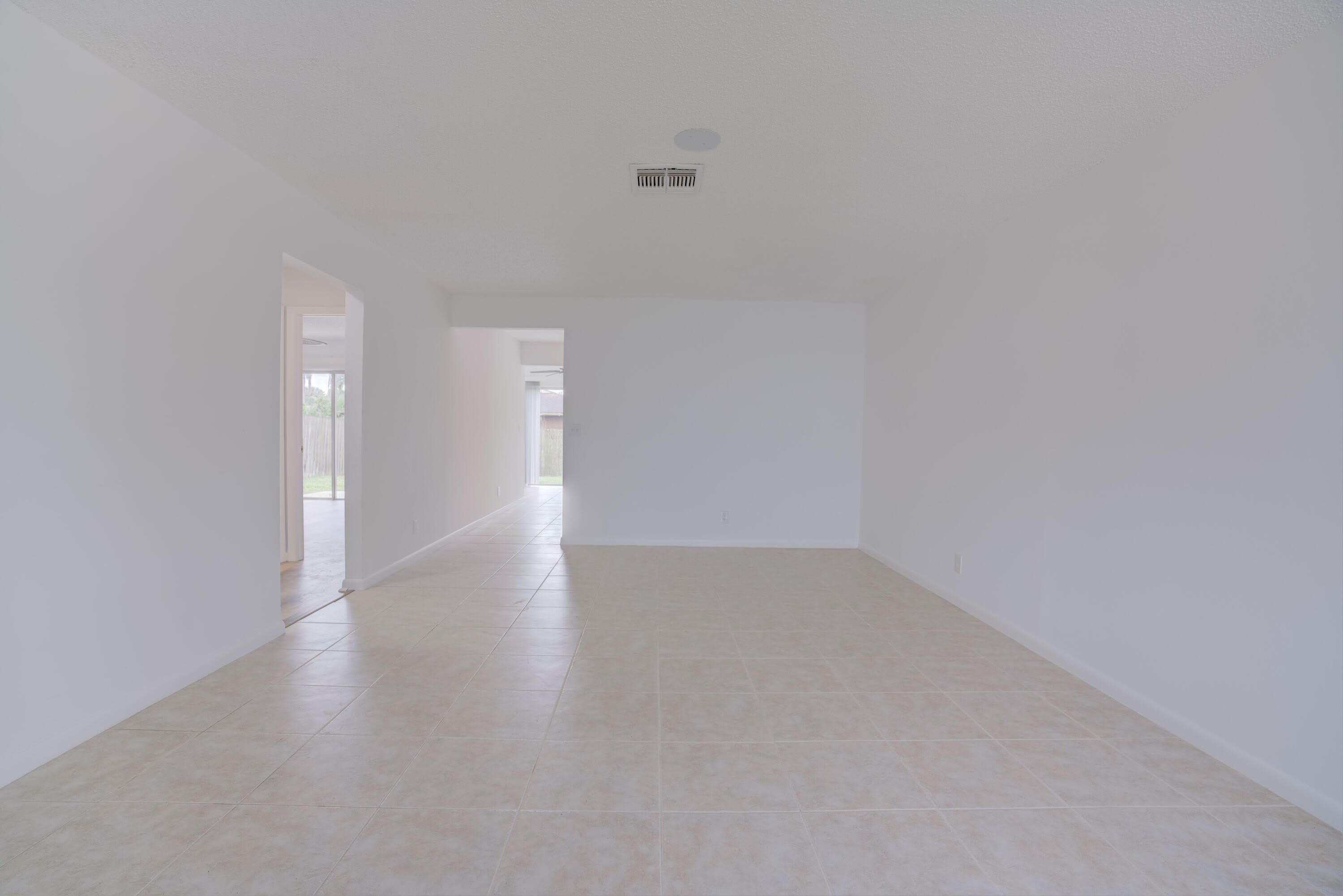 4698 Arthur Street – photo 4
