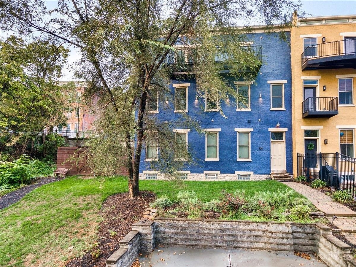 320 Seitz Street – photo 2