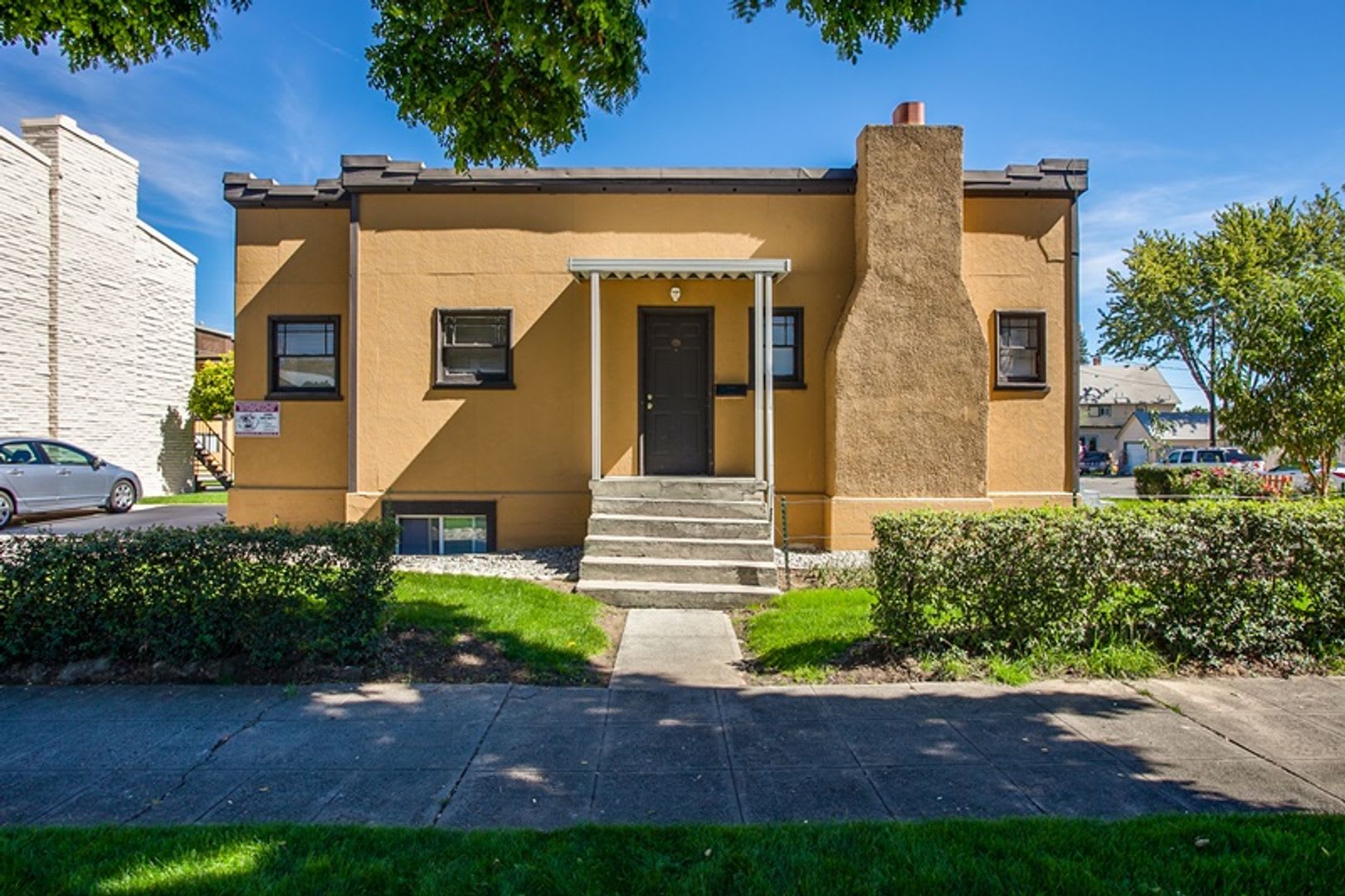 211 N Delaware St – photo 1