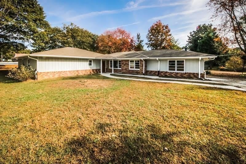 5075 Winters Chapel Road – photo 1