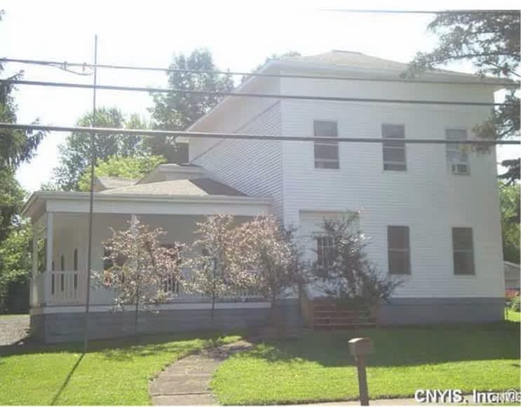 8864 South Seneca Street – photo 4