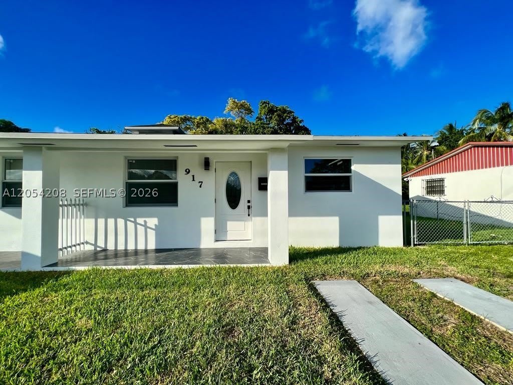 917 NW 103rd St – photo 2