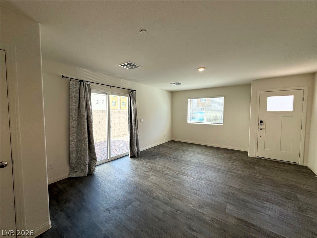 3720 Brilliant Sunset Street – photo 2
