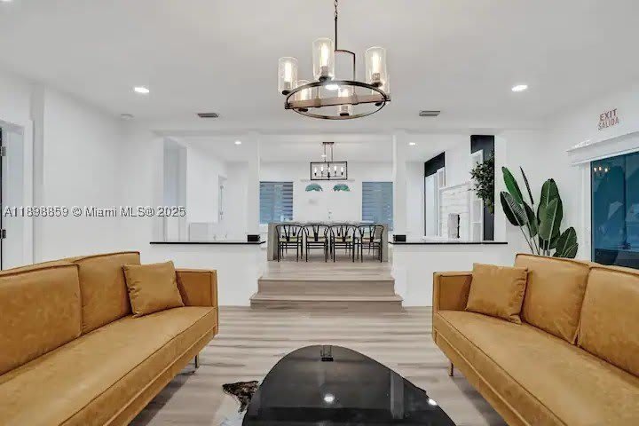 2100 SW 28th Way – photo 4