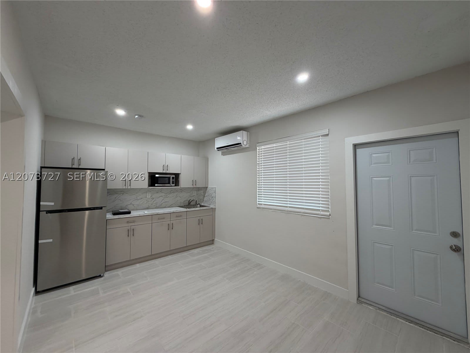 10921 SW 144 Av – photo 2