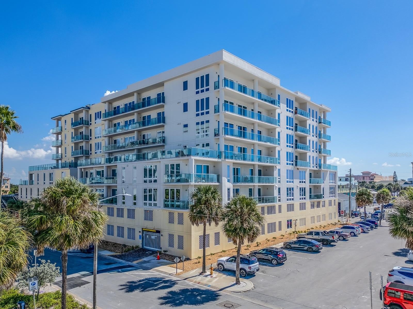 15 AVALON Street – photo 1