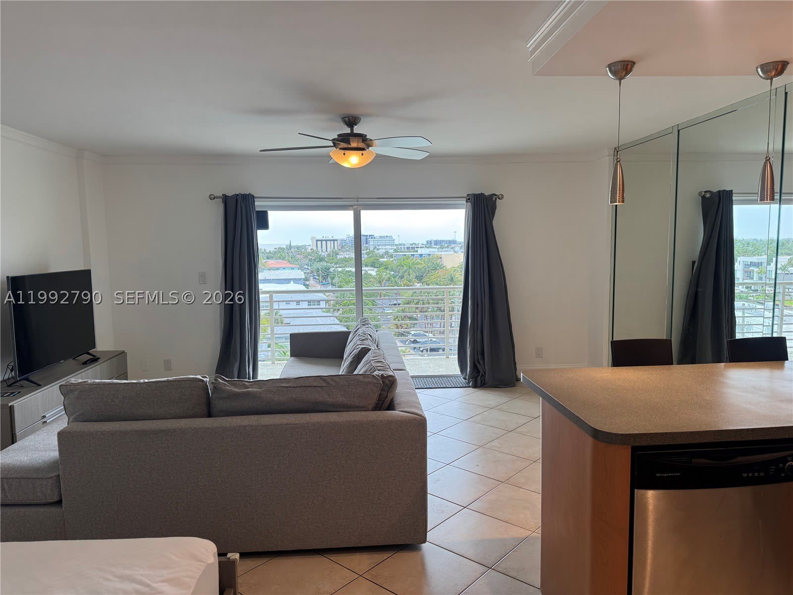 2900 NE 30th St – photo 3