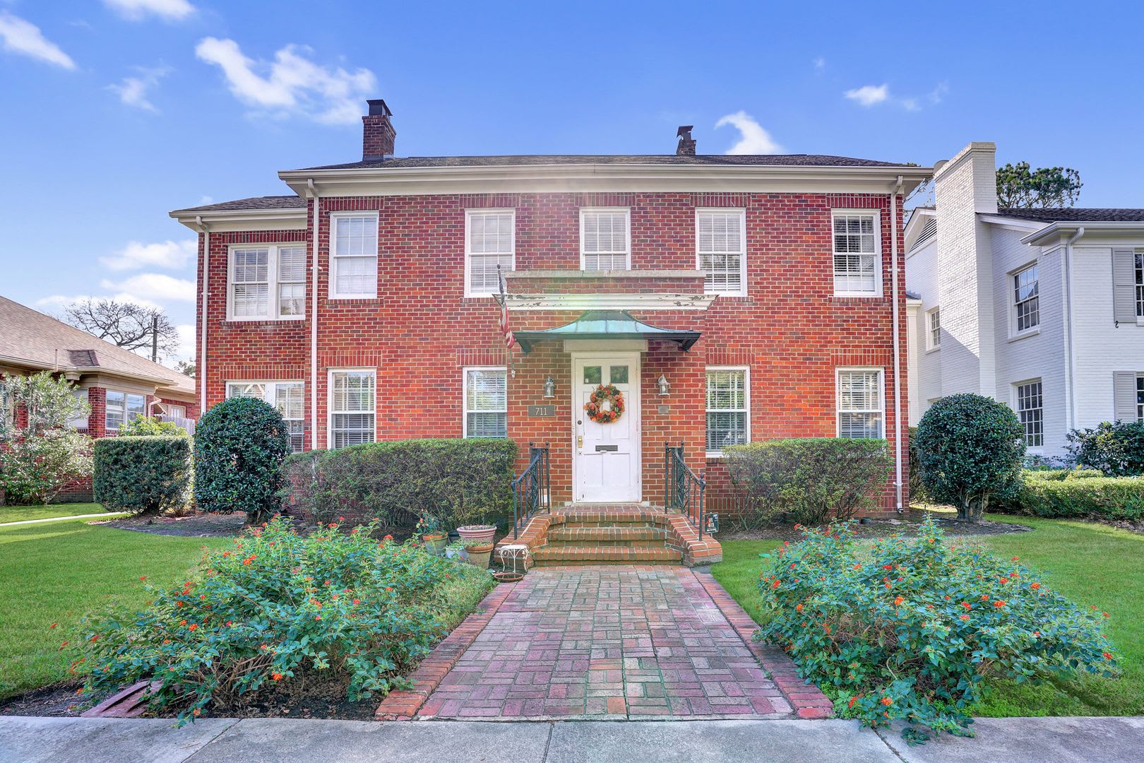 Ardsley Park 3 bedroom 2 bathroom with Sunroom – photo 1