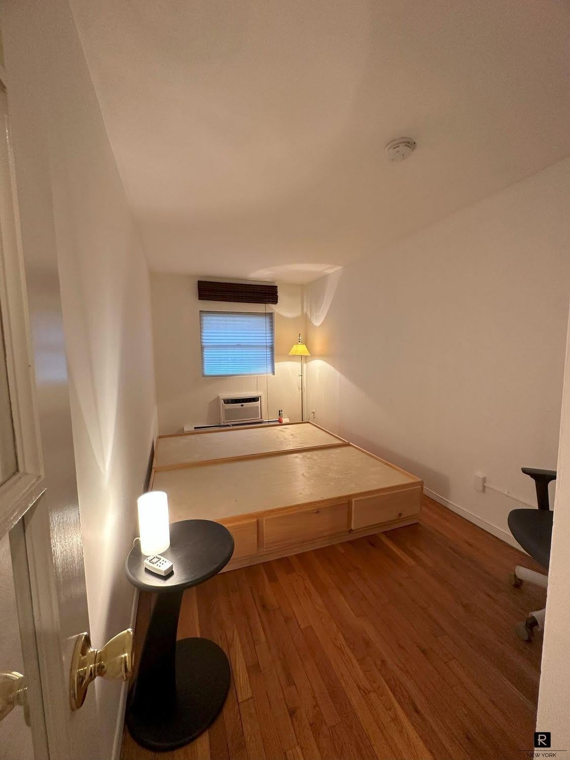 521 W 47th Street – photo 5