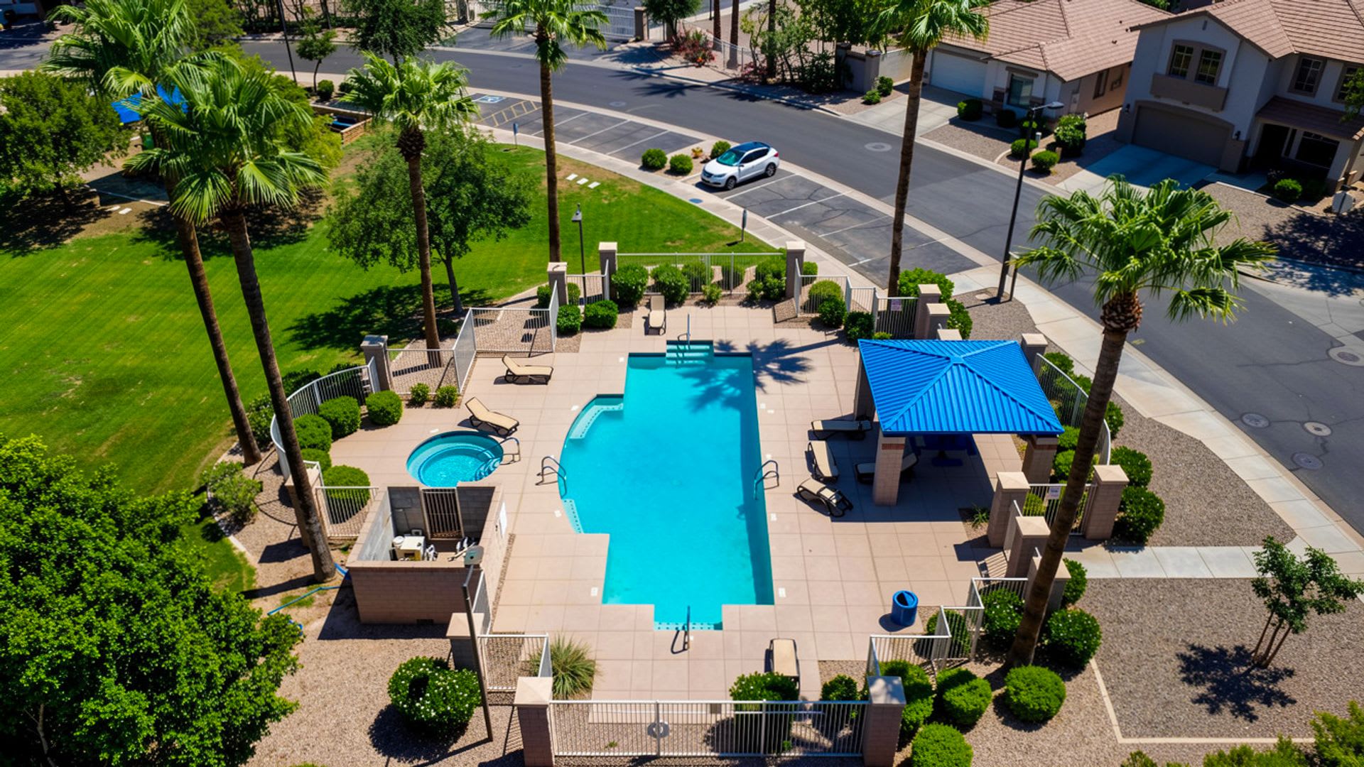 Gated Chandler Living – photo 2