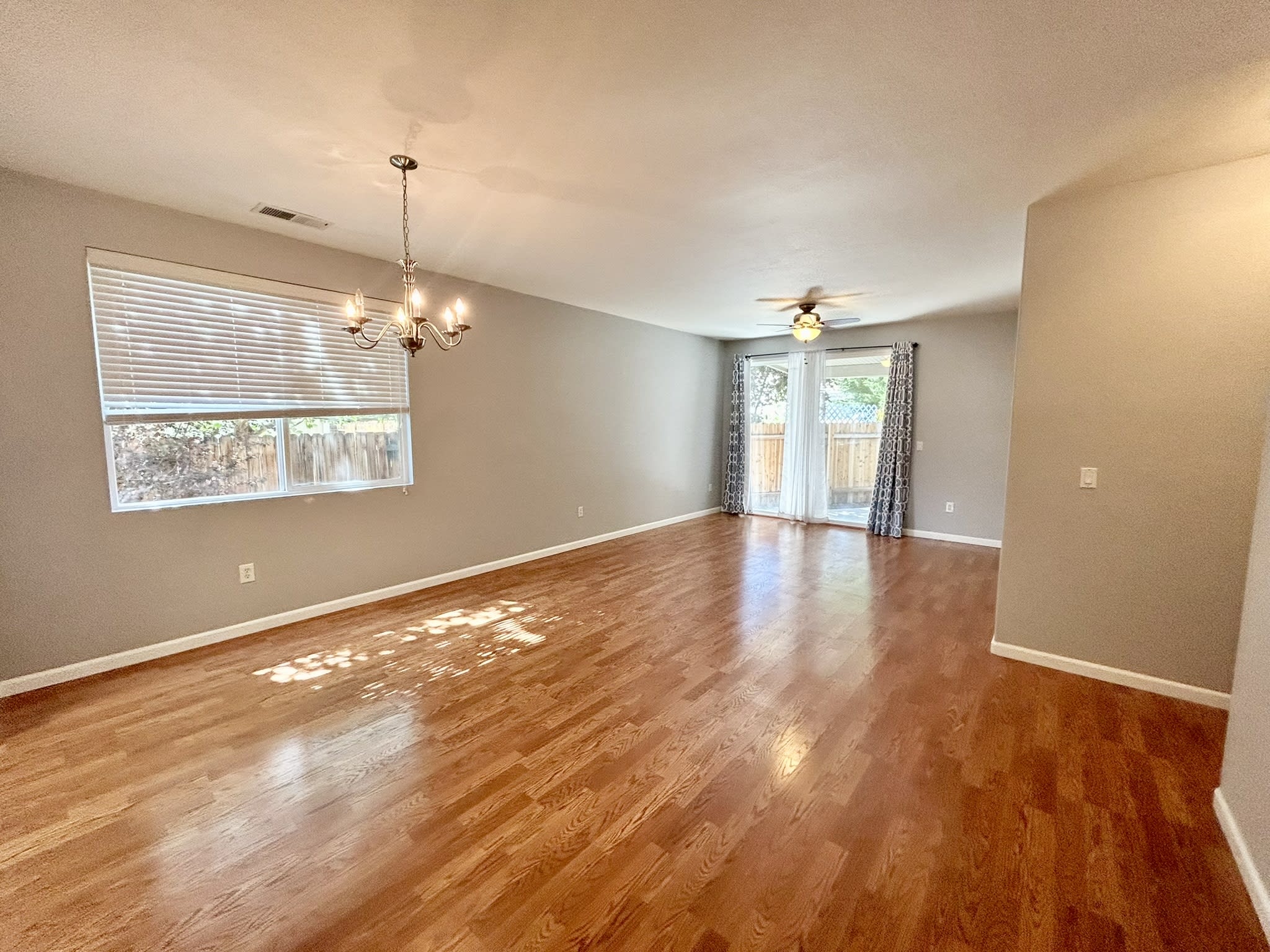 392 Royal Troon Dr – photo 3