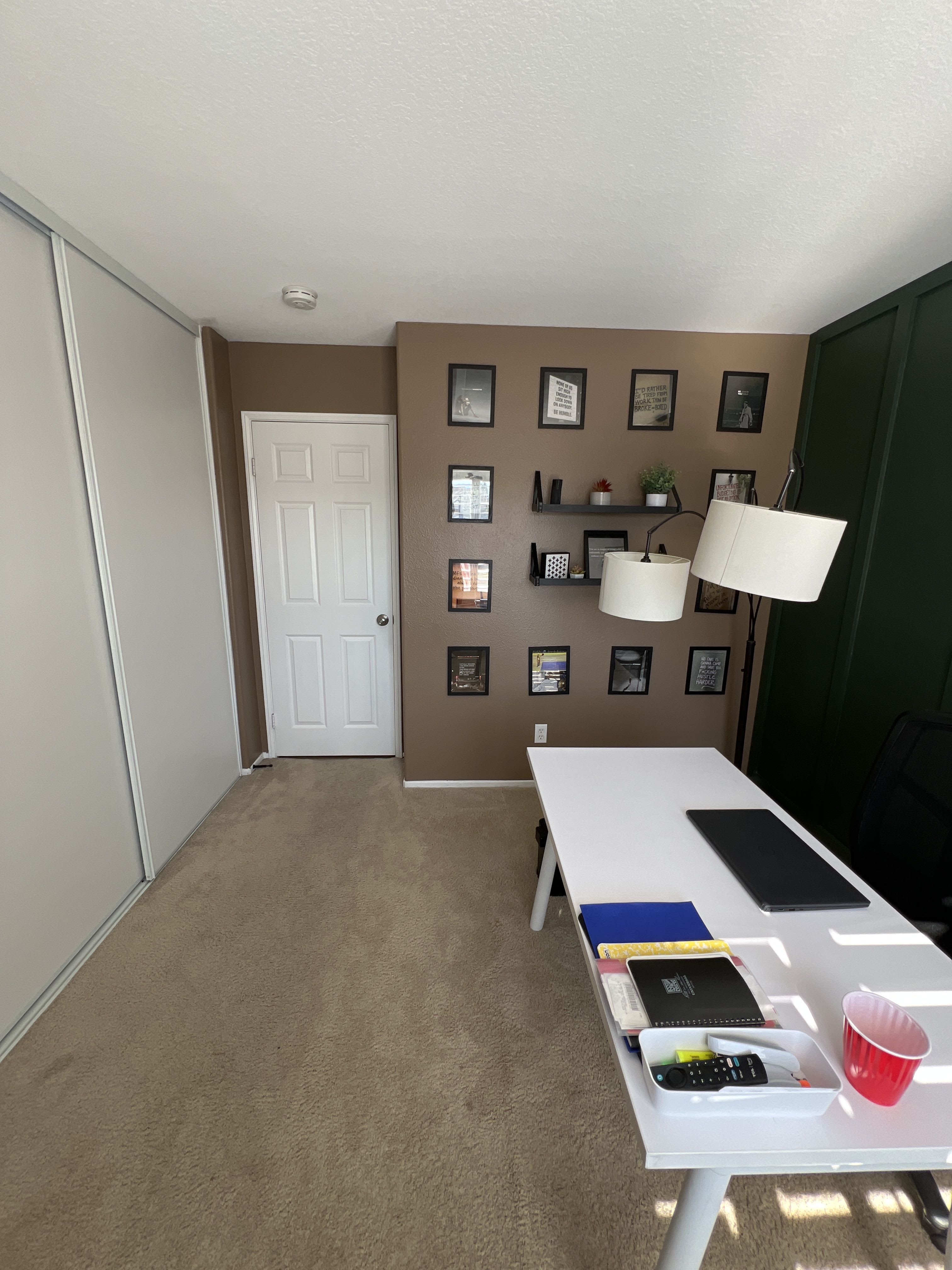 987 Montague Cir – photo 2