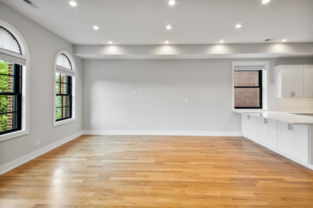 1349 N Noble – photo 2