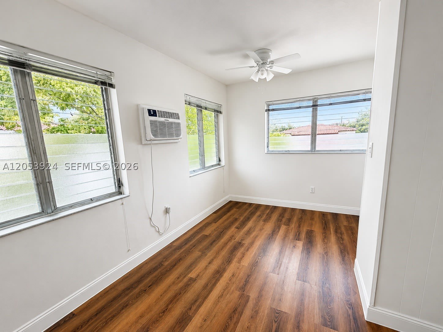 34 Madeira Ave – photo 4