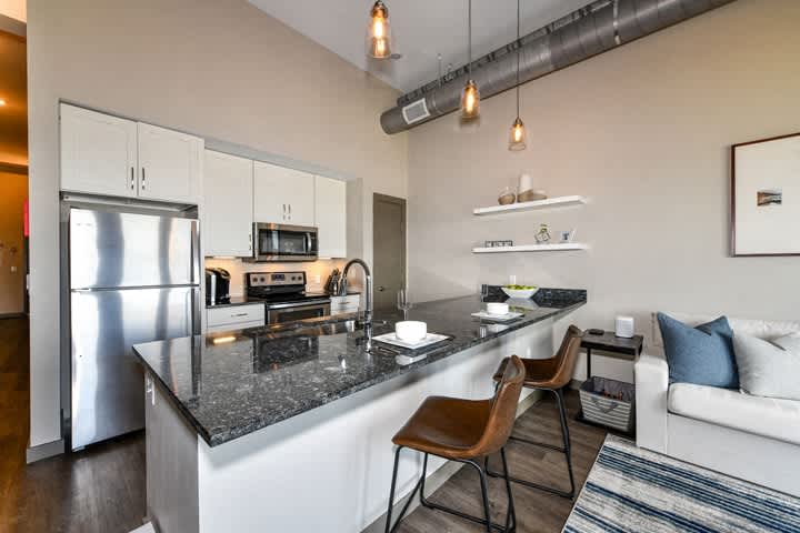 1037 N 7Th St – photo 1