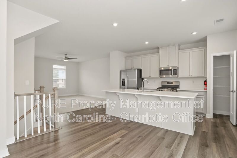 2140 Autumn Cyprus Ave – photo 5
