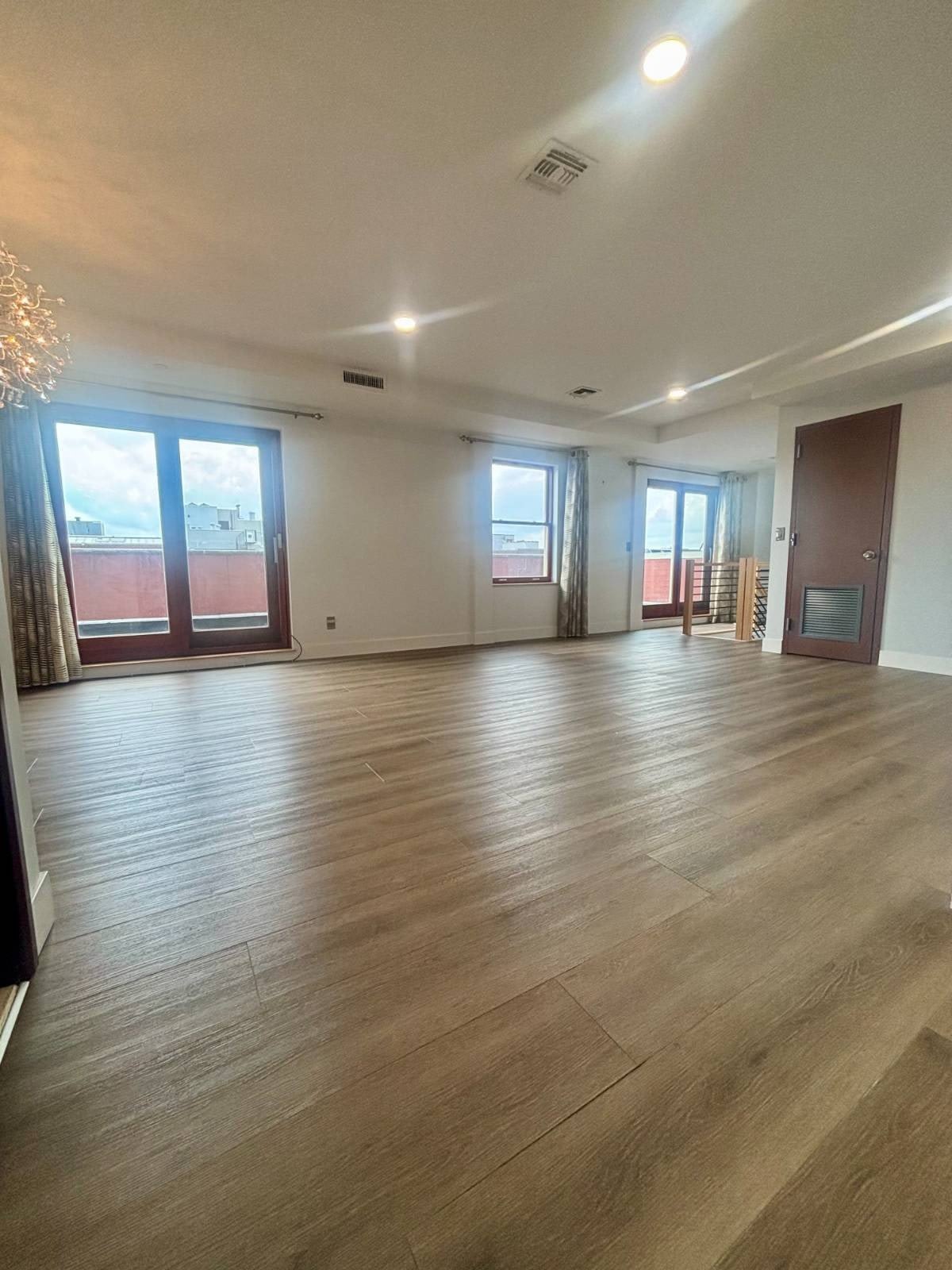 2381 Ocean Avenue – photo 1