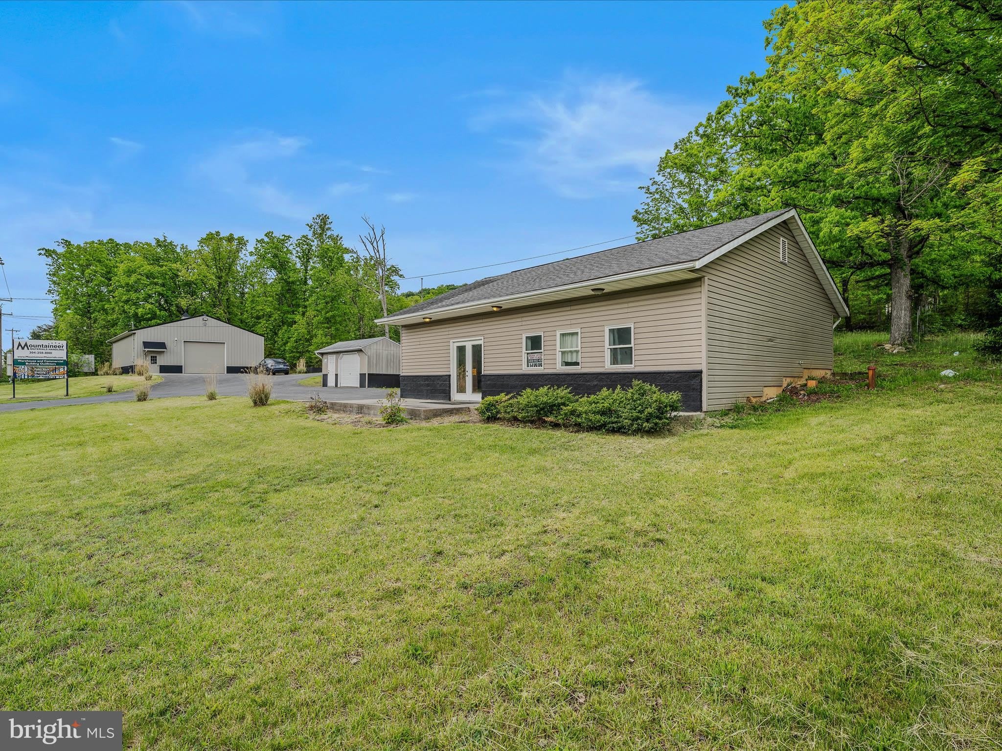 4782 Valley Road – photo 4