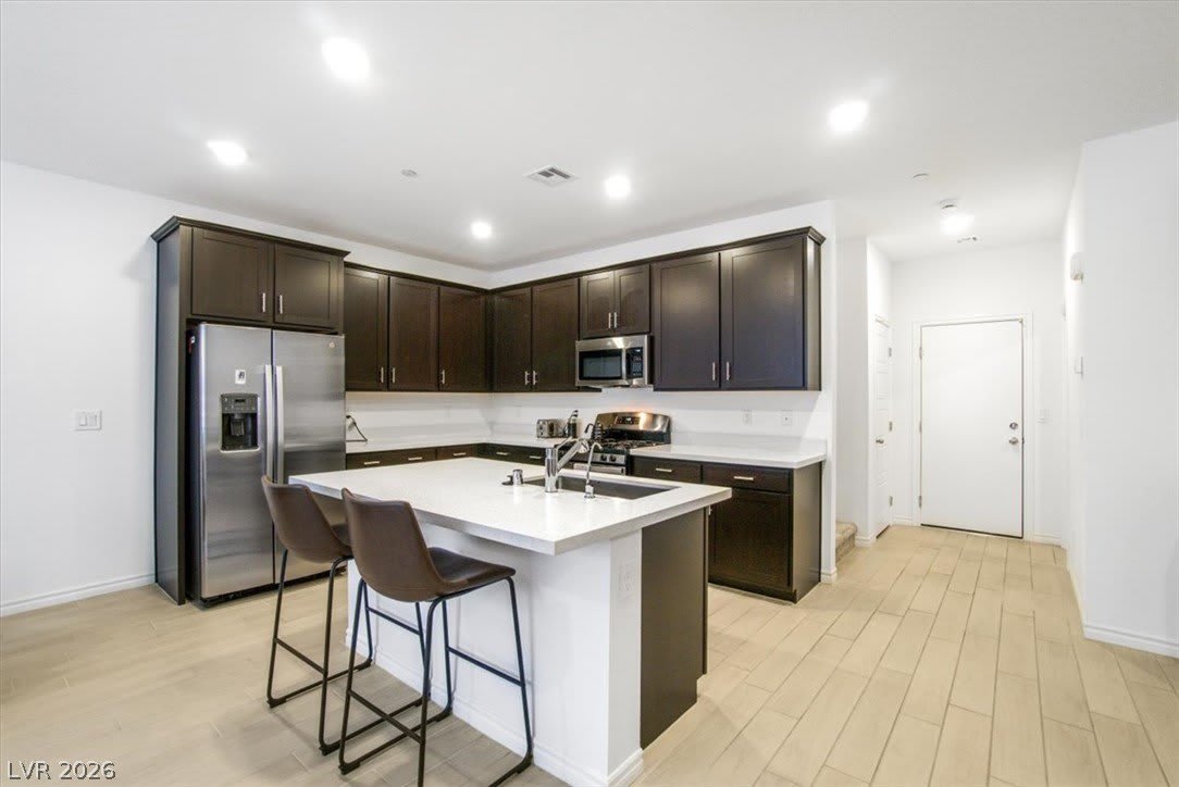 1529 E Eva Crossing Place – photo 4