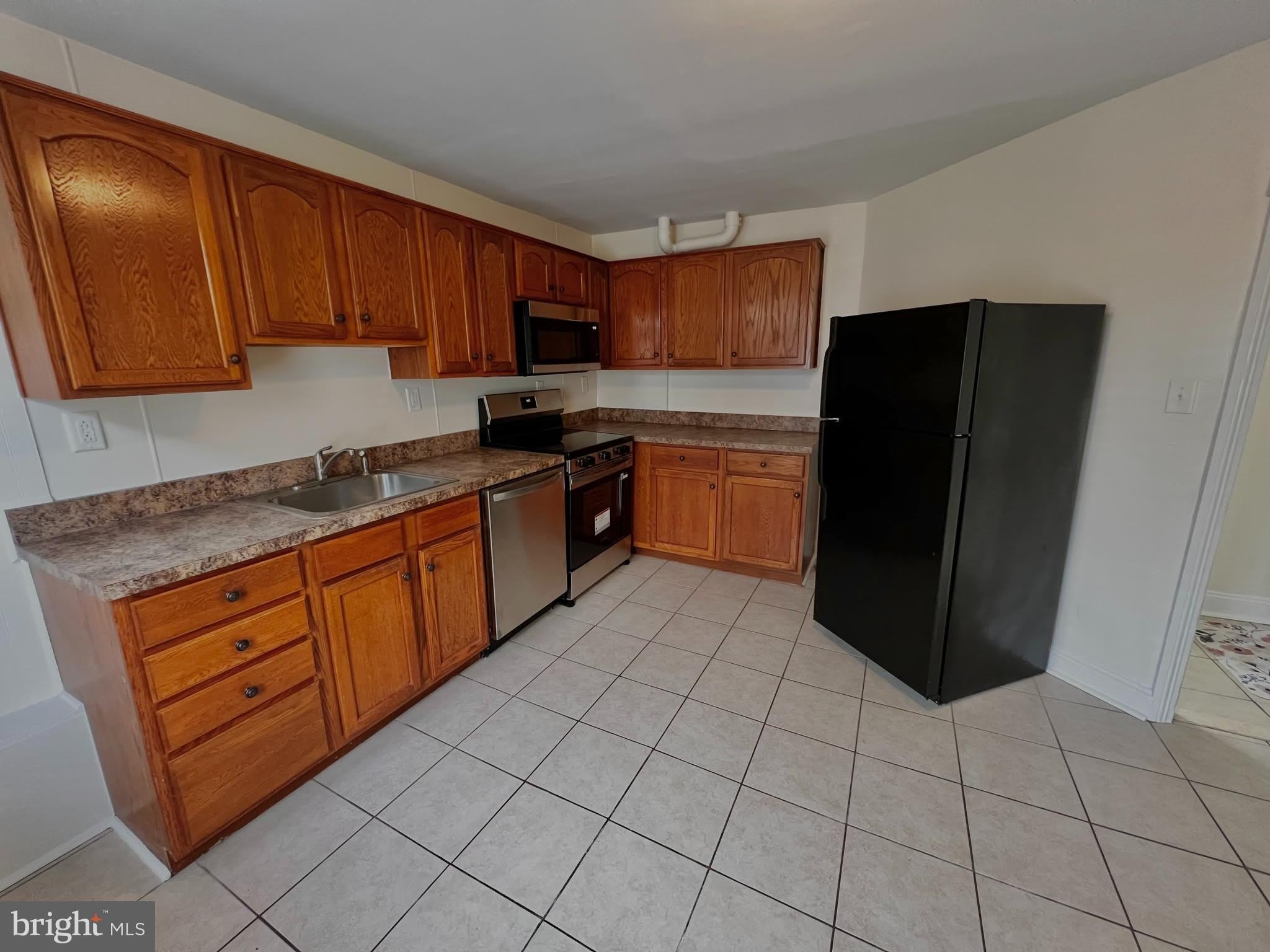 109 E Main Street – photo 3