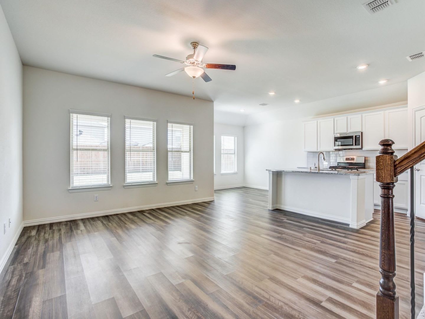 Beautiful 1.5-Story Home in Avery Pointe, Anna – photo 5