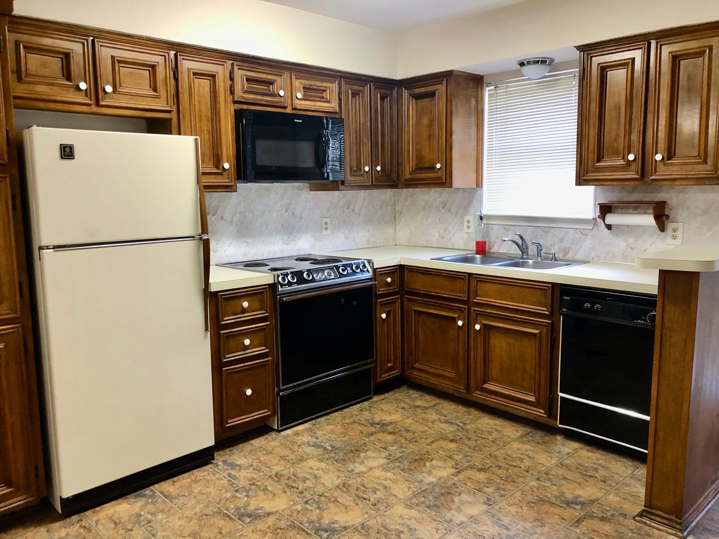 1300 Speight Ave – photo 4