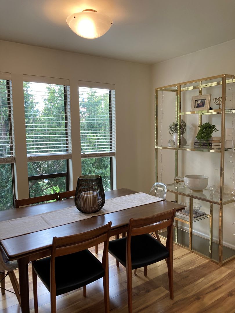 Eastlake Condo – photo 1