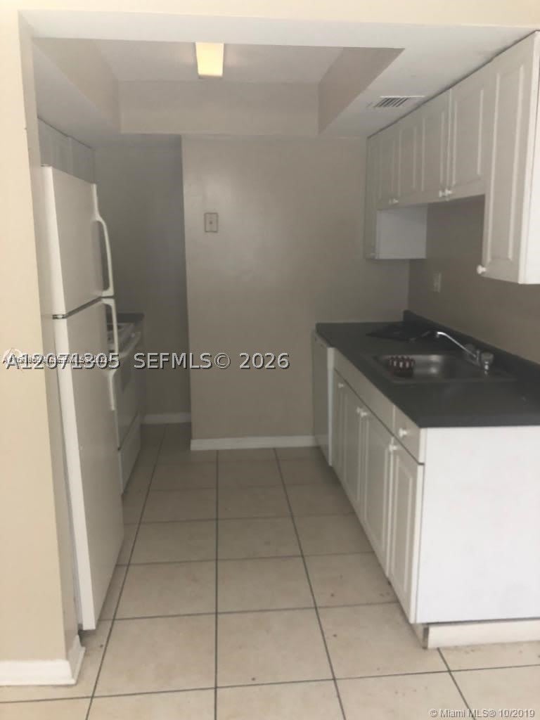 5840 NW 21st St – photo 2