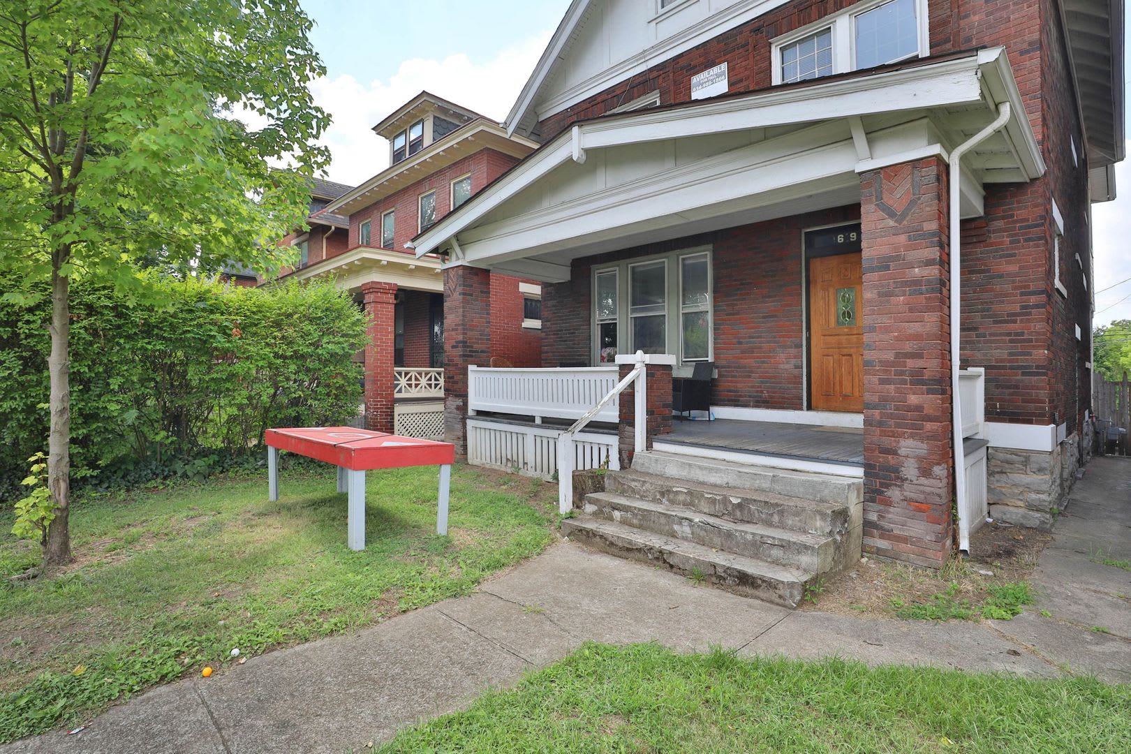 Great Osu South Campus Location Ridiculously Nice Back Deck And Off Street Parking For Everyone – photo 1