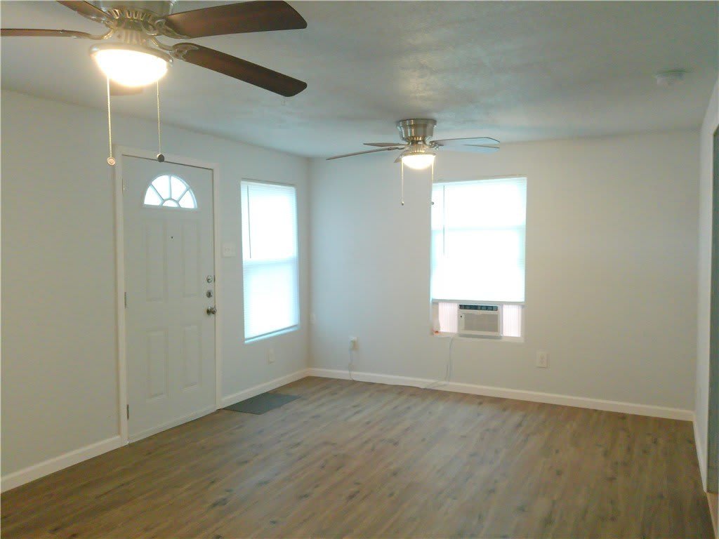 225 Watson Street – photo 2