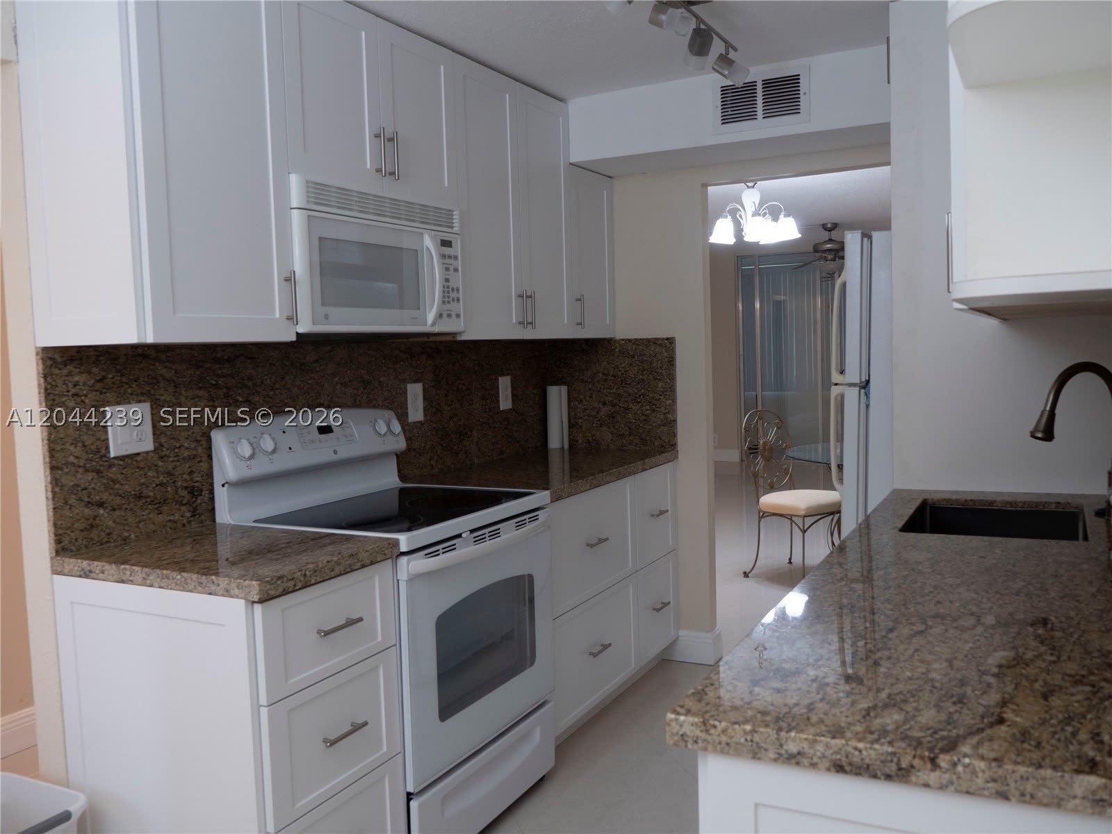 2998 NW 48th Ter – photo 4