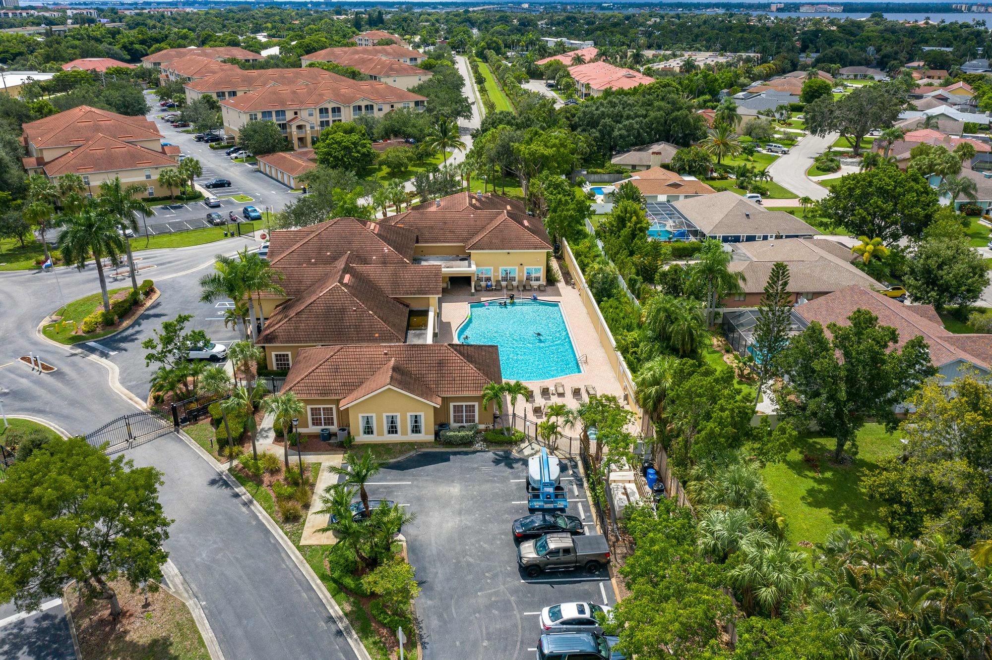 The Lakes At College Pointe – photo 2