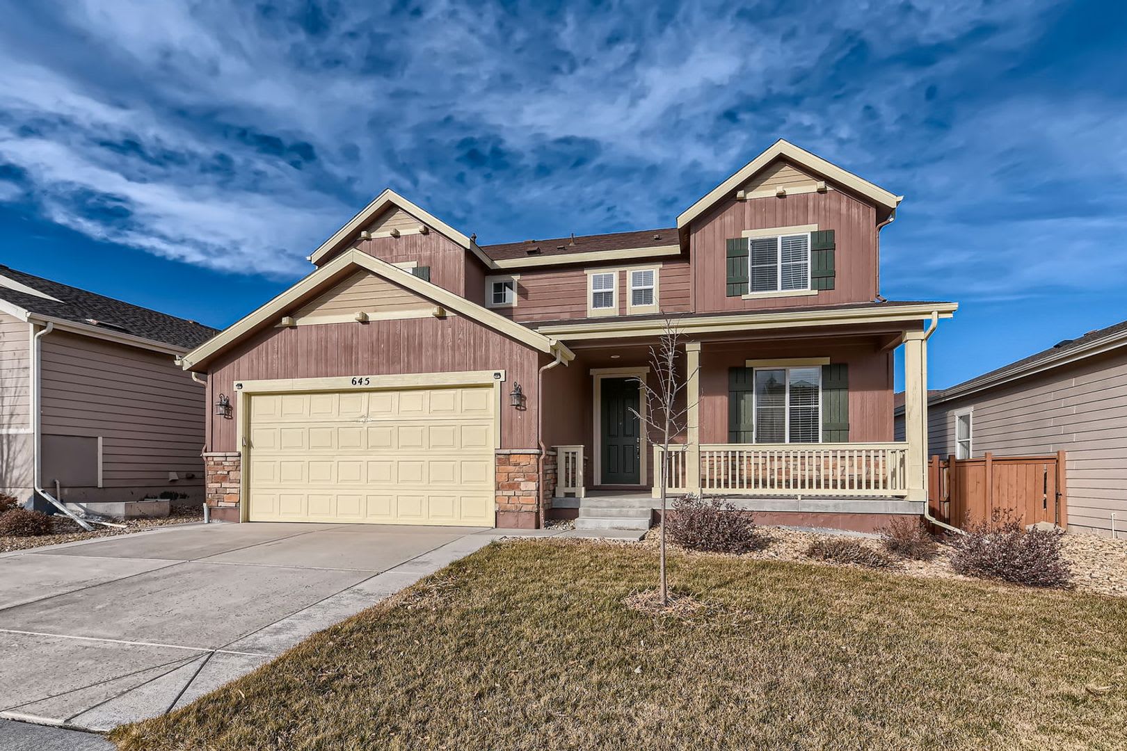 Beautiful 5 Bedroom Home Available Now – photo 2