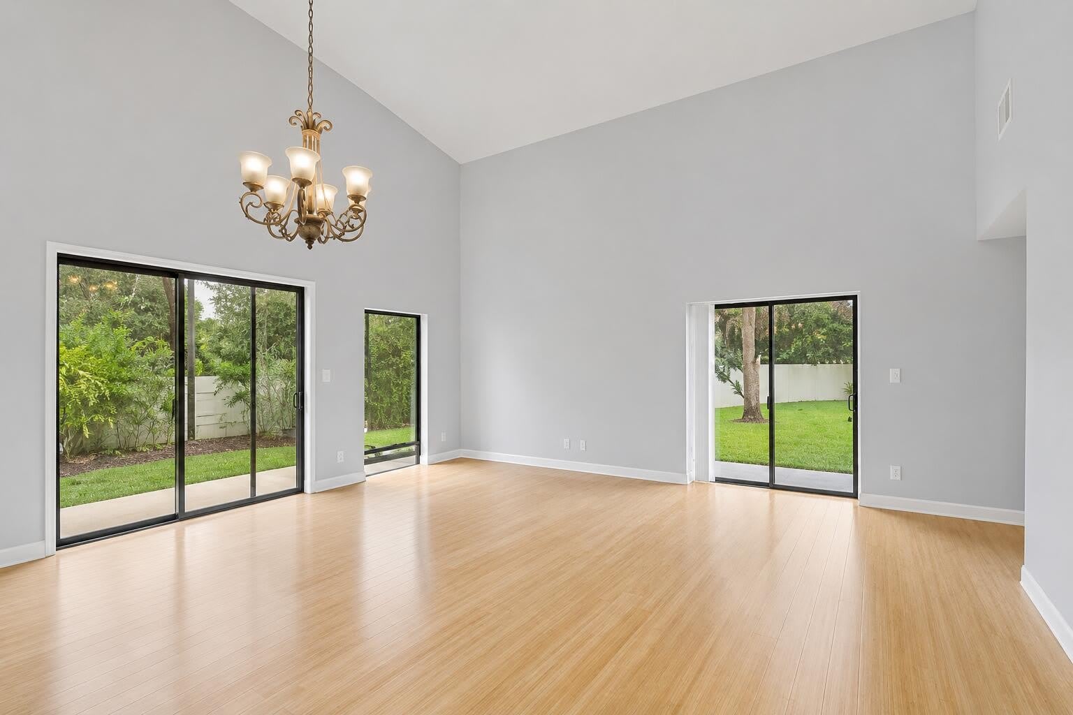 3130 Kingswood Terrace – photo 2