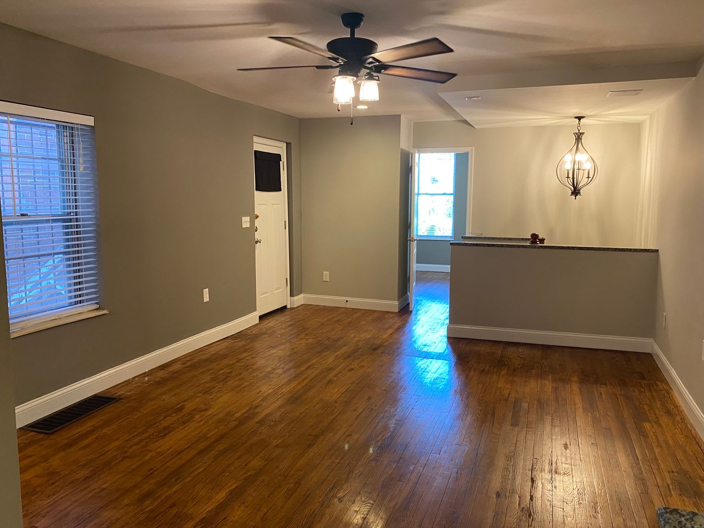 Renovated Home in the Grove for Rent! – photo 4