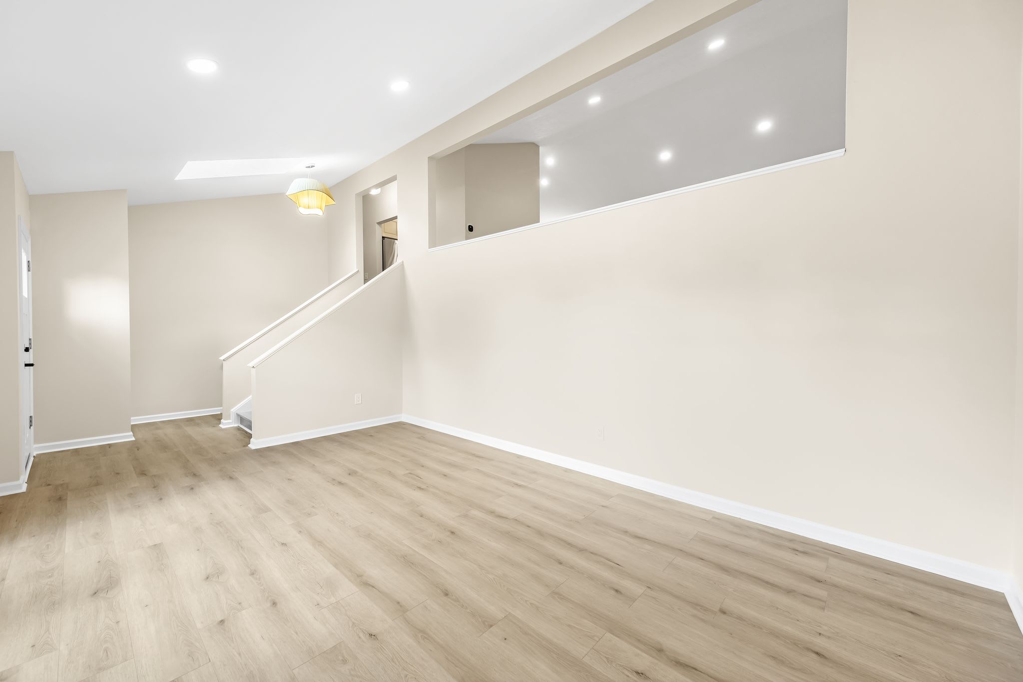 1216 Waldo Way – photo 4