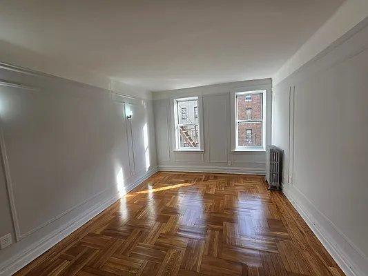 233 W 233 St – photo 3
