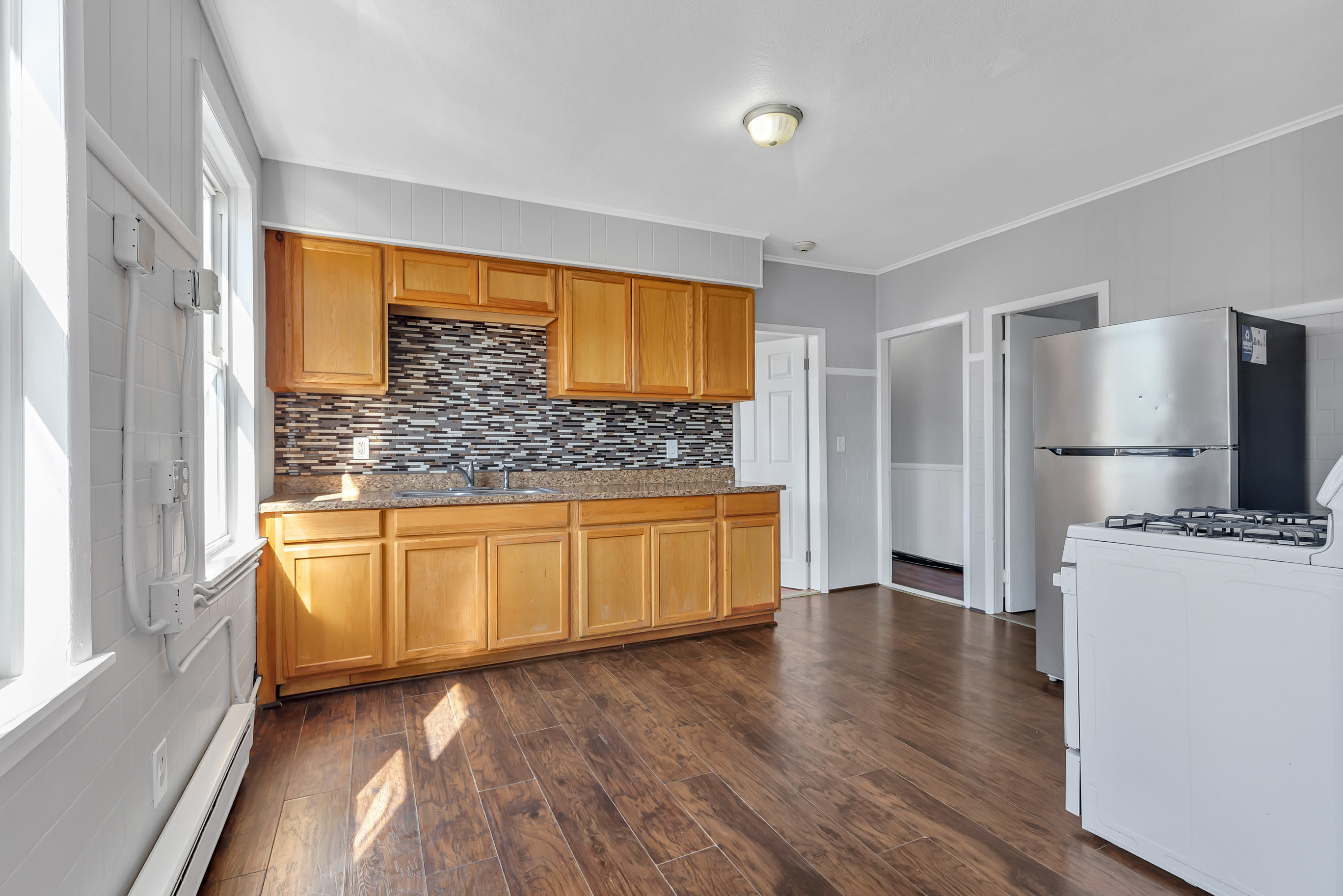 111 Pocasset Ave – photo 2