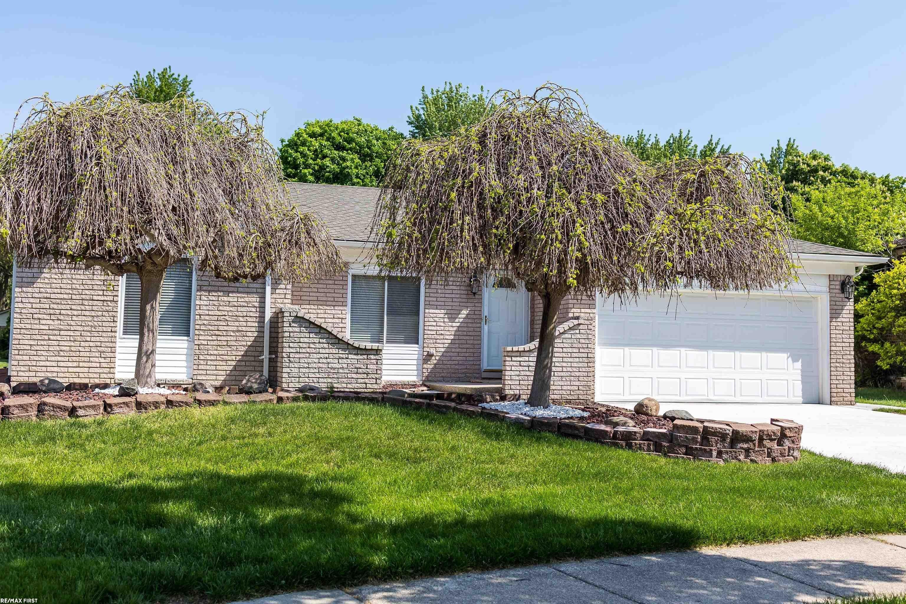 5043 Tyler Drive – photo 4