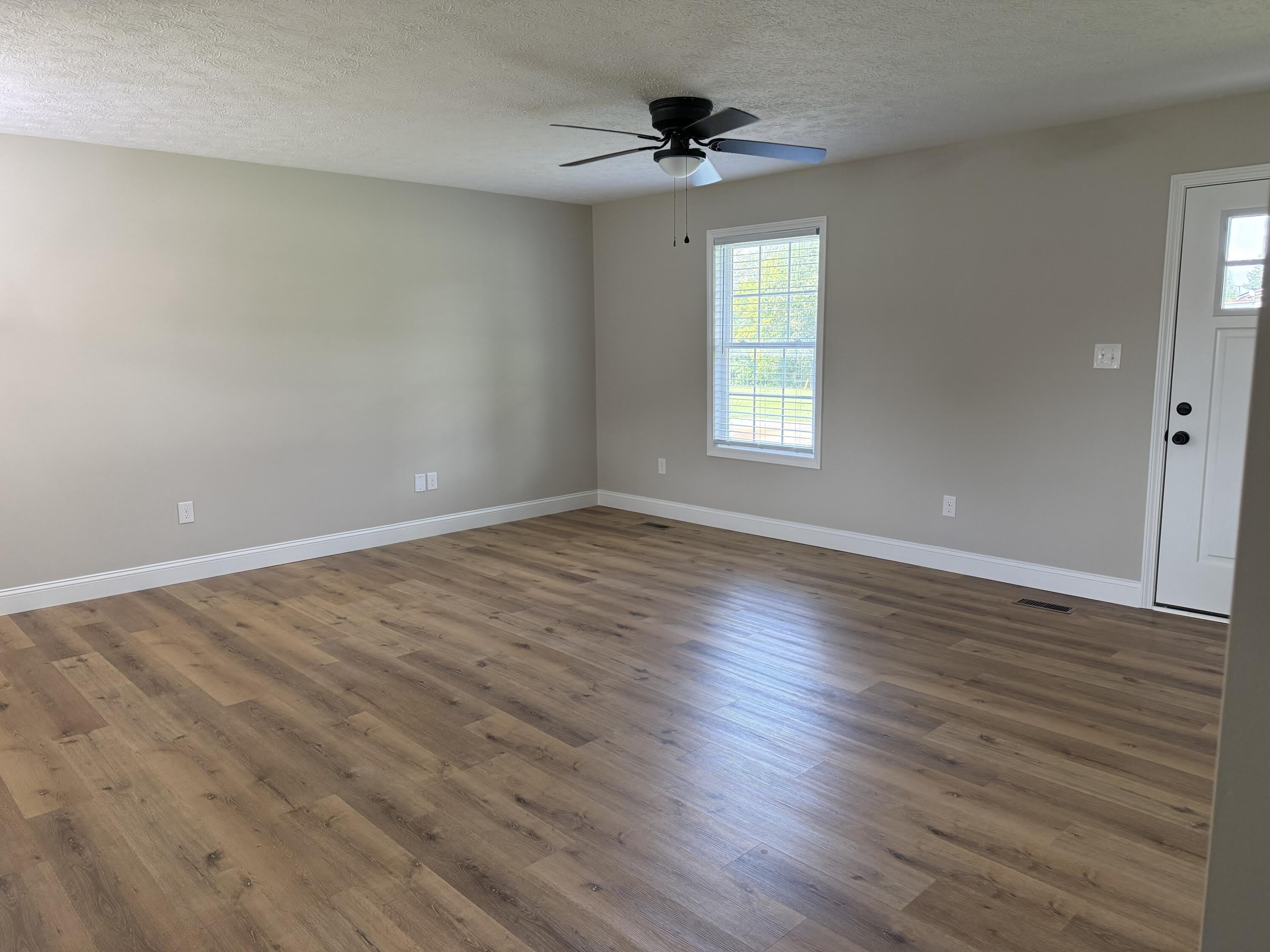 403 Opossum Kingdom Road – photo 5