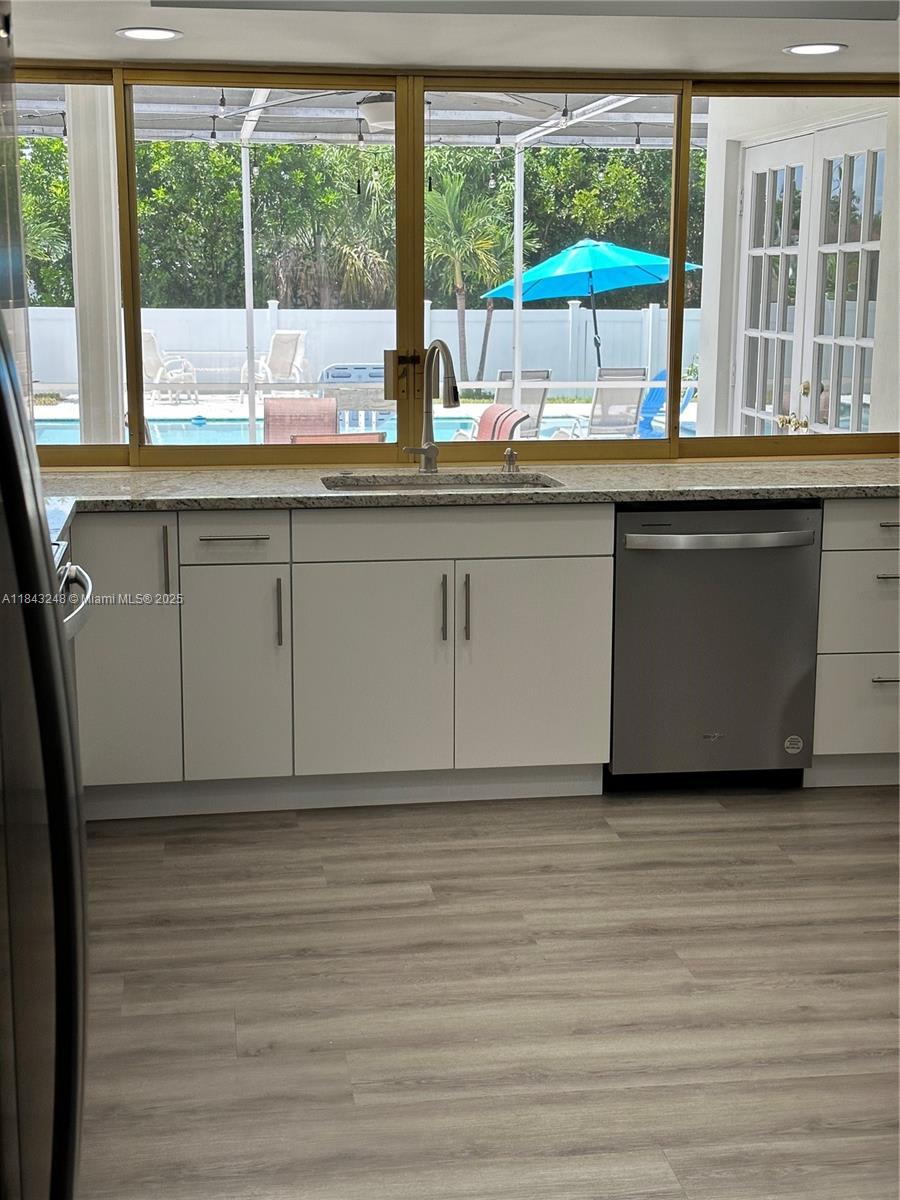 5300 Madison St – photo 1