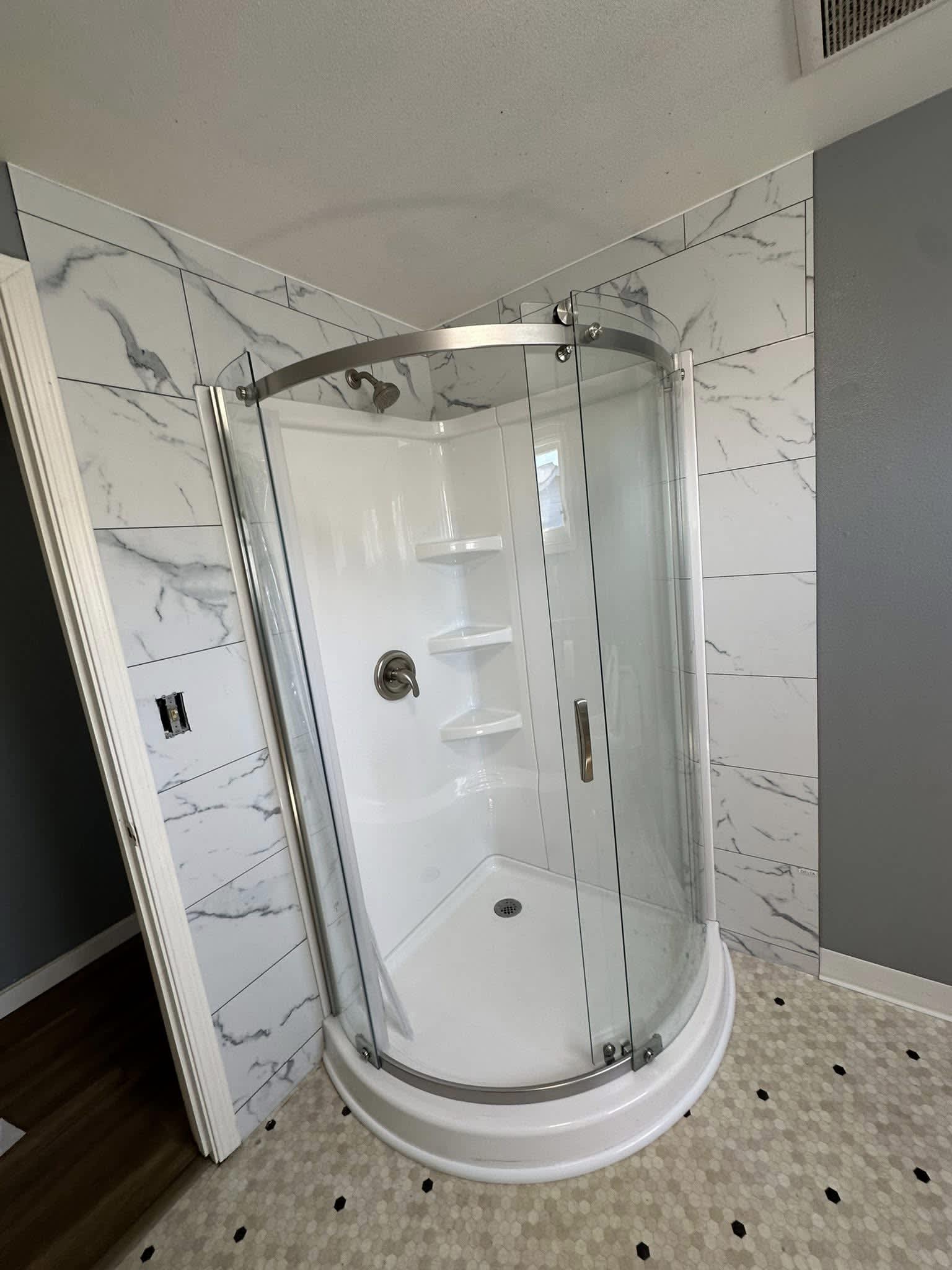 211 W Harris St – photo 4