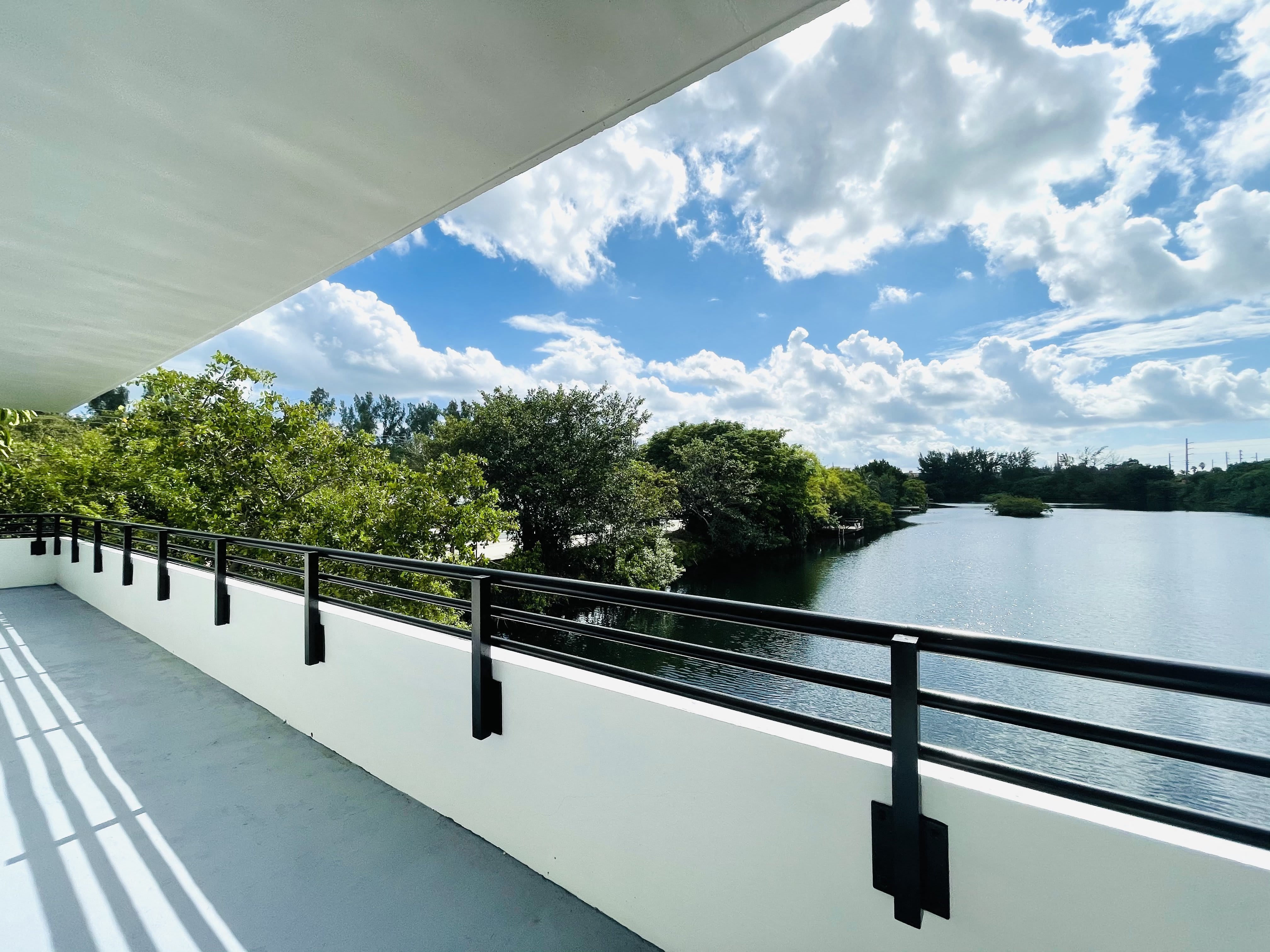 Lakeside at Biscayne Gardens – photo 3