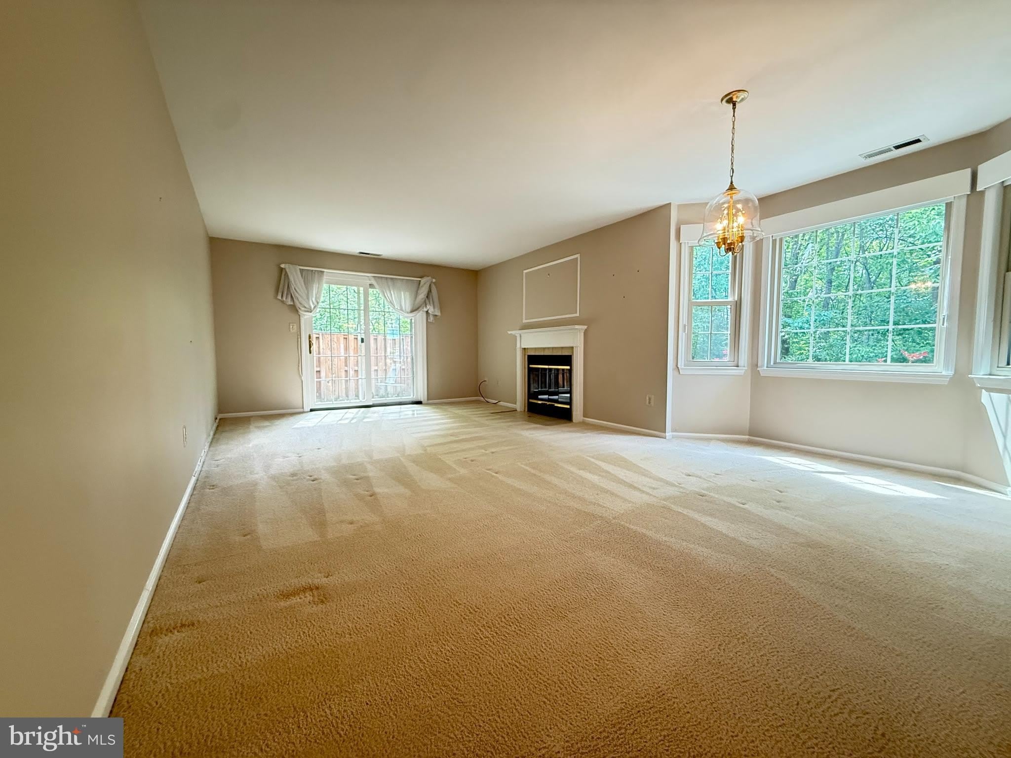 3705 Waltham Court – photo 4