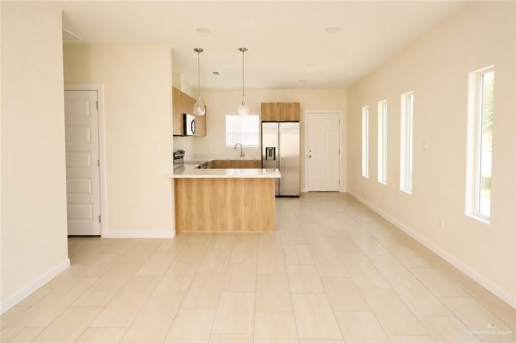 2904 E Israel Avenue – photo 3