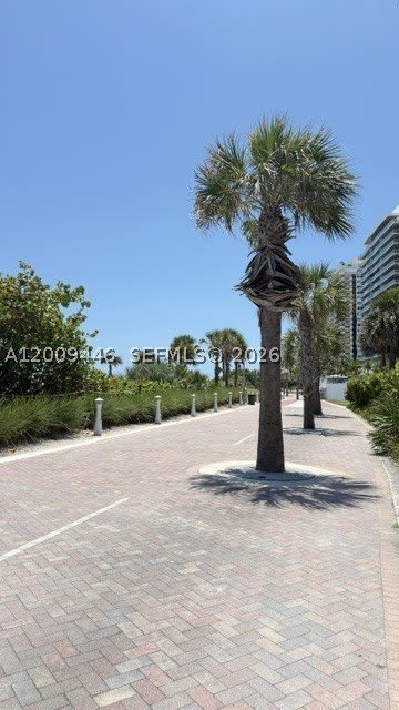5875 Collins Ave – photo 3