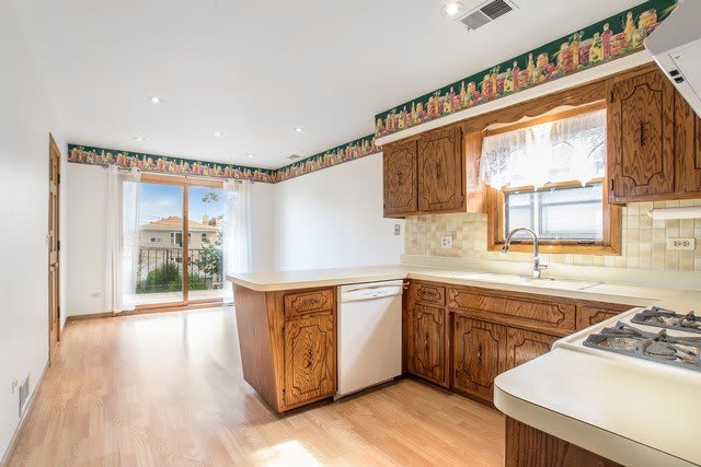 6120 W Eastwood Avenue – photo 5