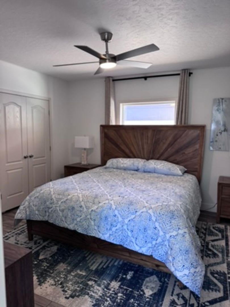 Beautiful 4BD/2BA Crowley Lake Home – photo 3
